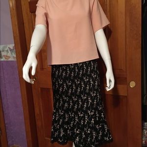 (2) pieces DYLAN GRAY top / LE GALE skirt